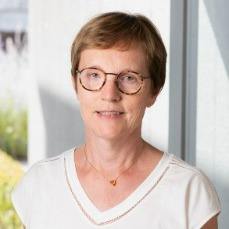 Dr. Walburga Galle